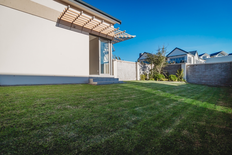 4 Bedroom Property for Sale in Kingswood Golf Estate Western Cape